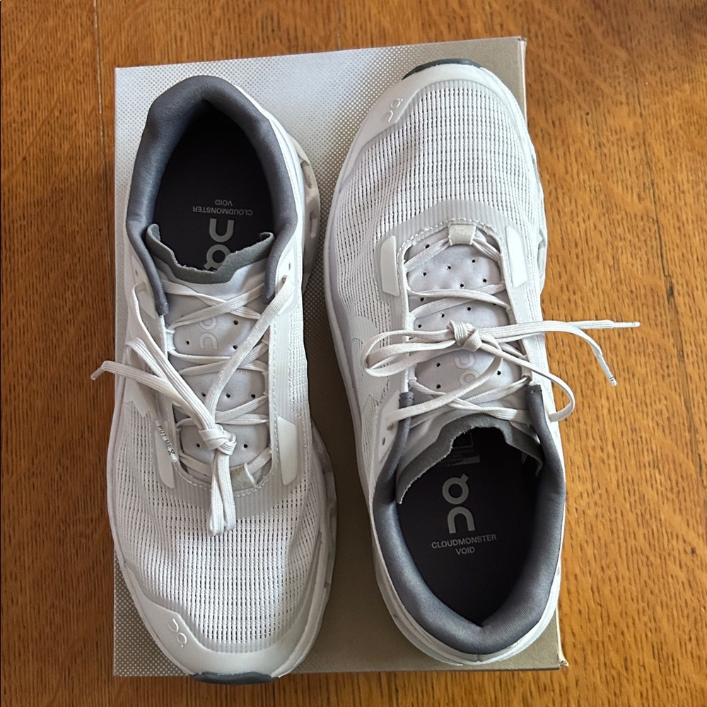 On Running Cloudmonster Void Sneakers in Ivory/Wolf